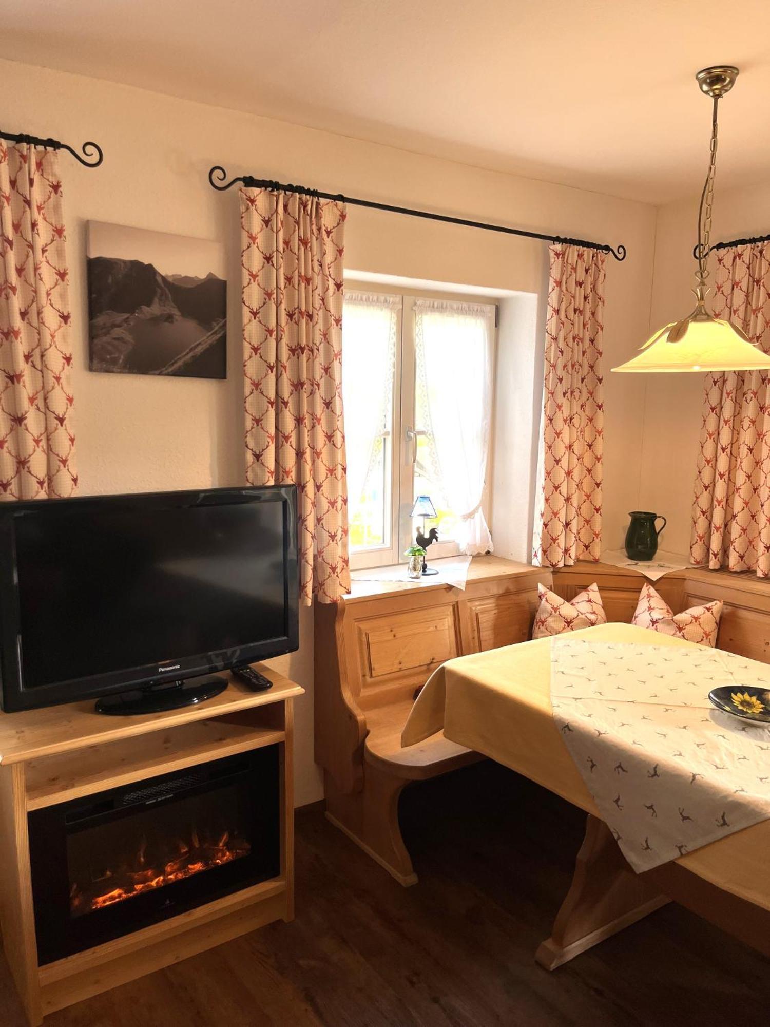 Ferienwohnung - Café Mali Bad Hindelang Extérieur photo